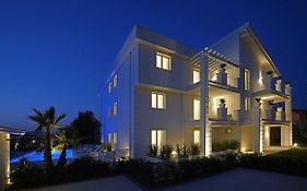 Villa Bianca Luxury Apartments